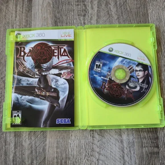 Microsoft Xbox 360 Bayonetta & Dragon’s Dogma Dark Arisen Bundle - Picture 3 of 15